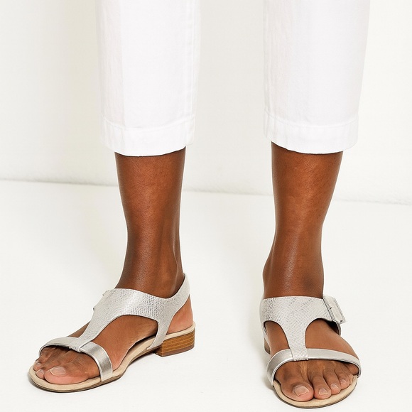 Anne Klein Women’s Metallic Silver Snake Print Sandals size 8.5 M - Picture 9 of 9